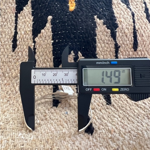 ❤️ Signed Esther White Native Made Adjustable Stackable Cuff Bracelet 9.6 Gms - Picture 10 of 14